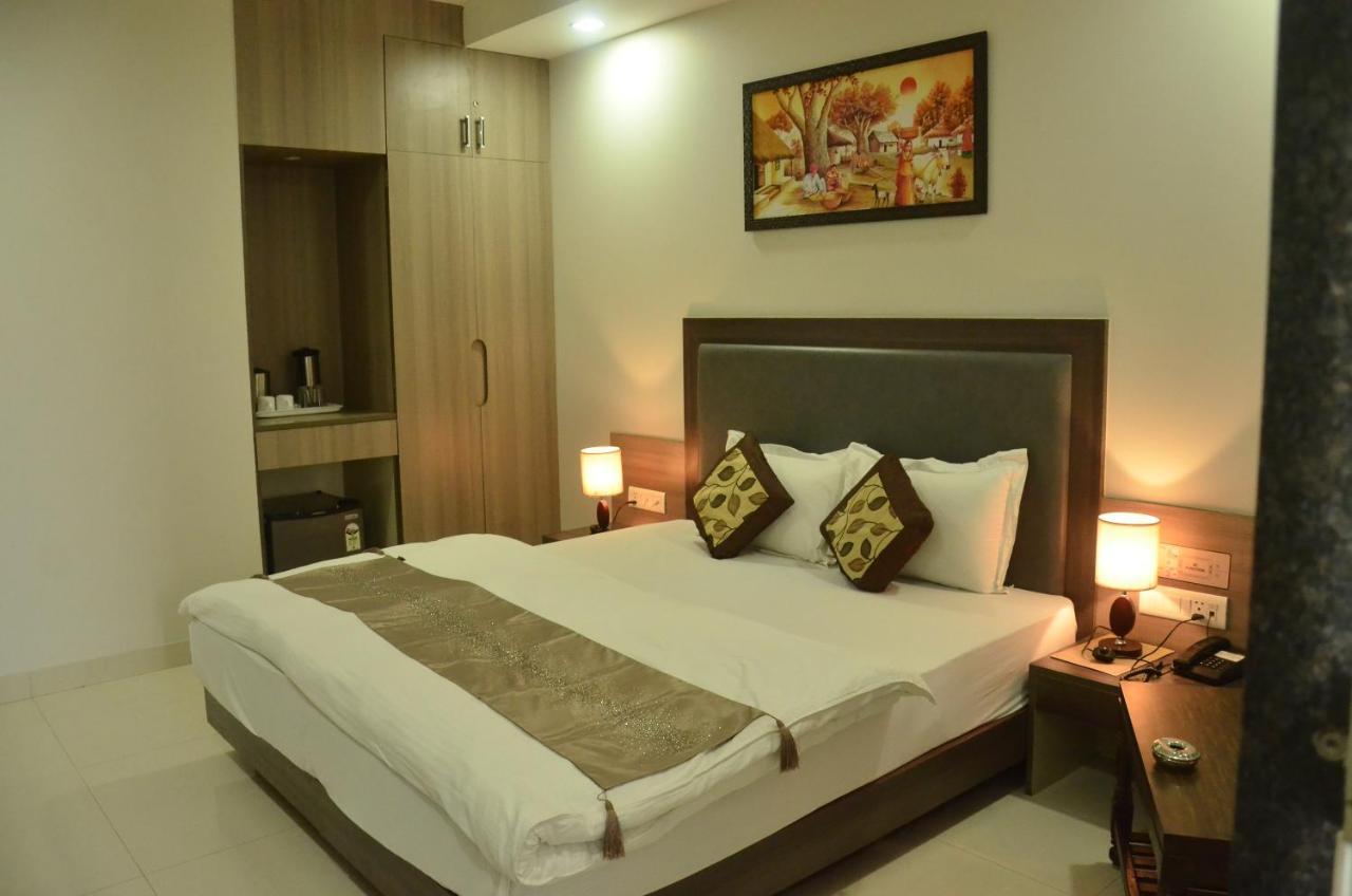 Hotel Sopan Heights Delhi  Exterior foto