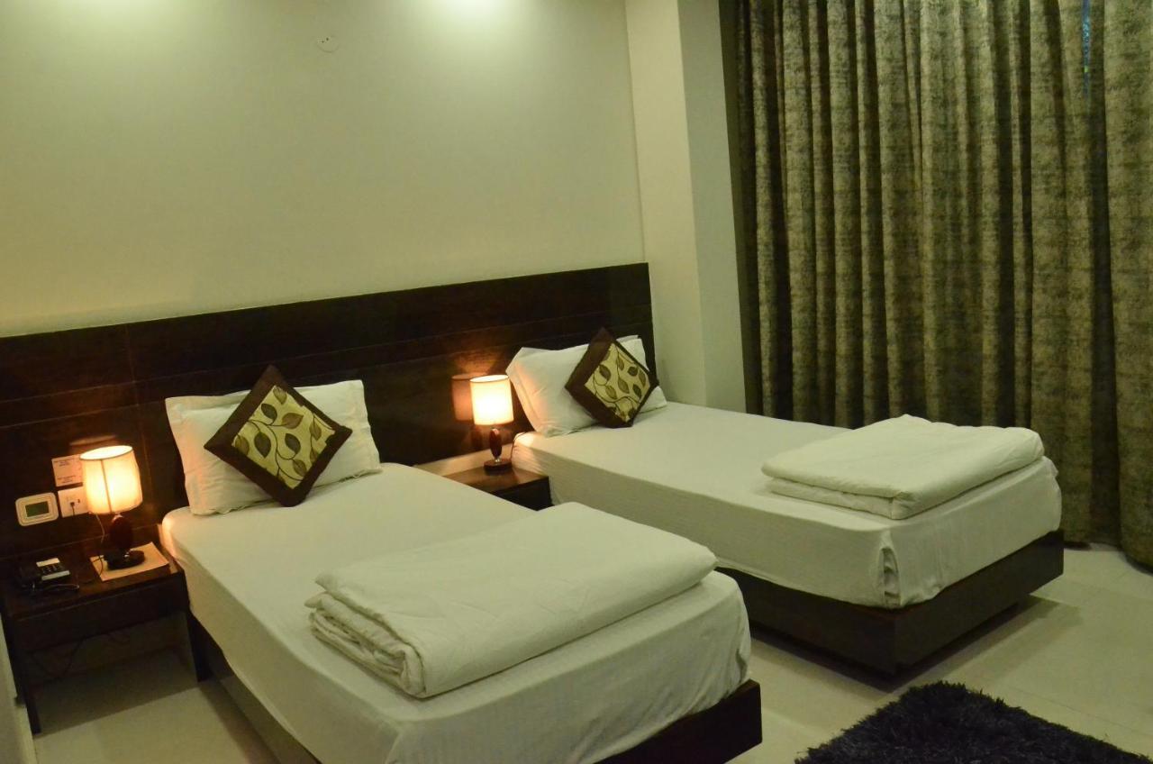 Hotel Sopan Heights Delhi  Exterior foto