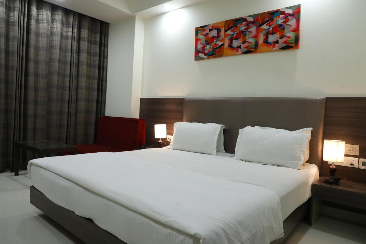 Hotel Sopan Heights Delhi  Exterior foto